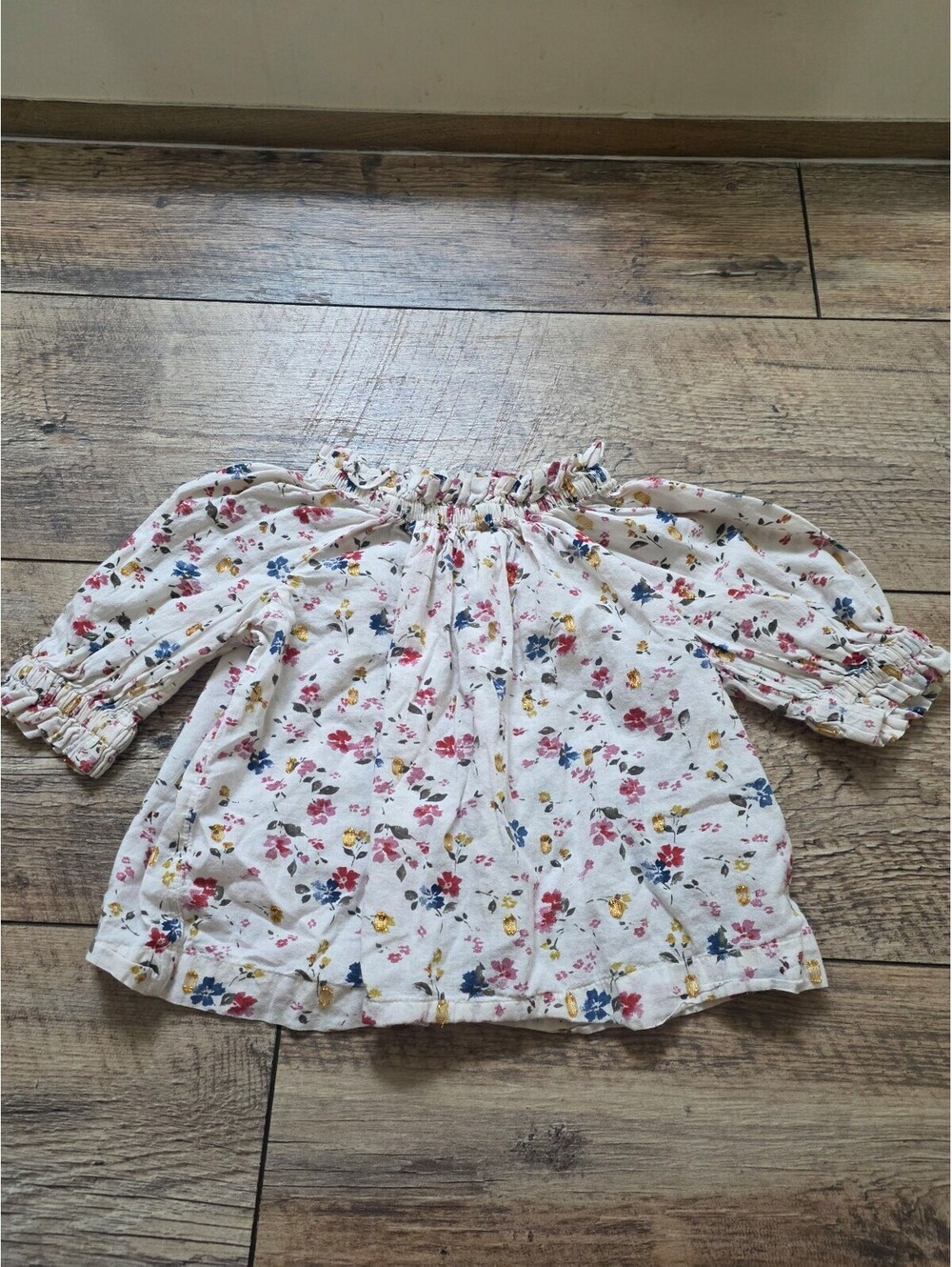 Little girls Gap kids xs (4/5) top